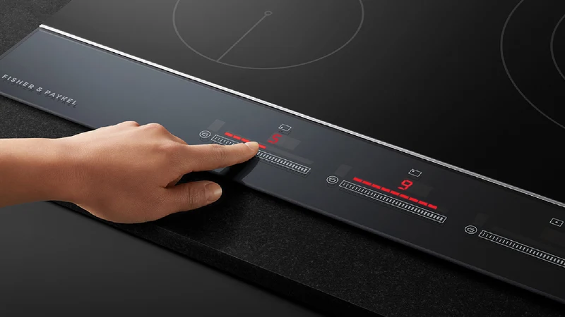 Fisher & Paykel 90cm Series 9 1 Burner + 4 Zone Hybrid Cooktop, 2 SmartZones, LPG
