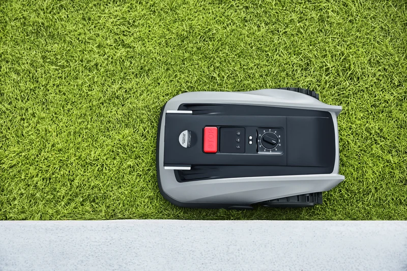 Ecovacs GOAT O600 RTK Robotic Lawn Mower