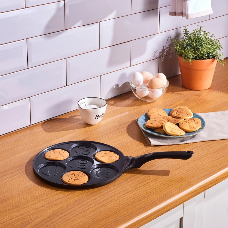Karaca Fluffy Antihaft-Pfannkuchenpfanne mit Induktionskeramikbeschichtung, 26 cm, schwarz