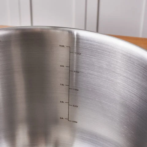 Karaca Elite Edelstahl-Induktions-Kochtopf mit Deckel, 30 cm, Silber