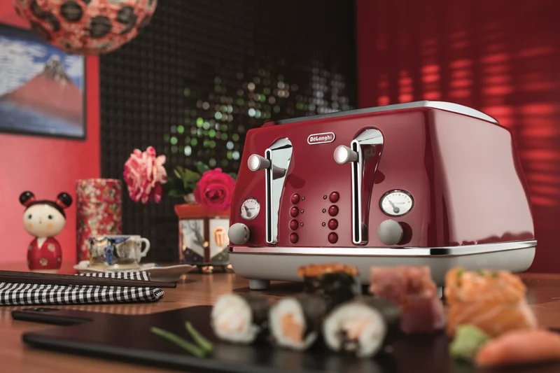 DeLonghi Icona Capitals 4 Slice Toaster Tokyo Red