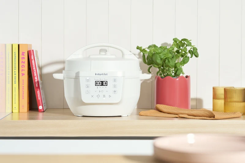 Instant 3.8 Litre Rio Mini Multi Cooker Sea Salt