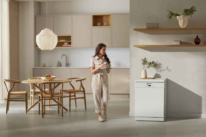 Miele 60cm Freestanding Dishwasher with QuickPowerWash Brilliant White