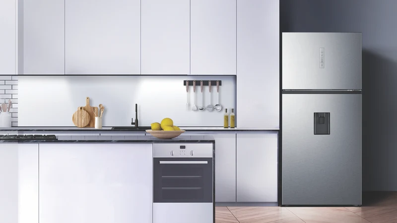 Hisense 496L Top Mount Refrigerator