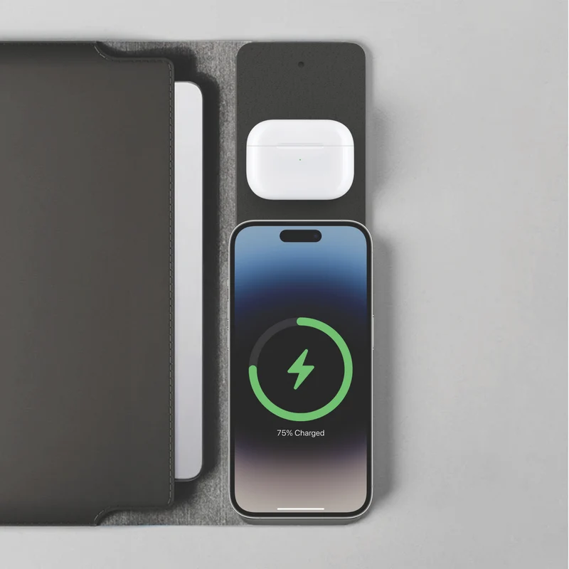 Laser ChargeCore Wireless Charging Laptop Sleeve 16" (Black)