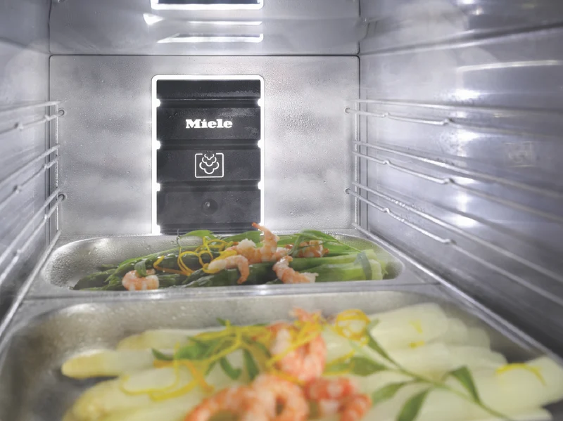 Miele 45cm Steam Oven with Sous Vide Function and Automatic Cooking Programmes Obsidian Black