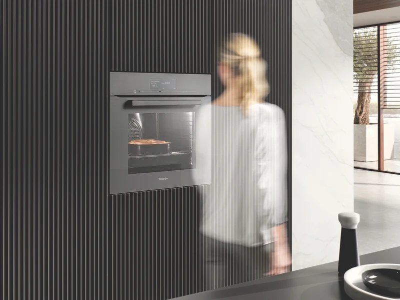Miele 60cm Pyrolytic Oven with Moisture Plus and FoodView Integrated Camera CleanSteel