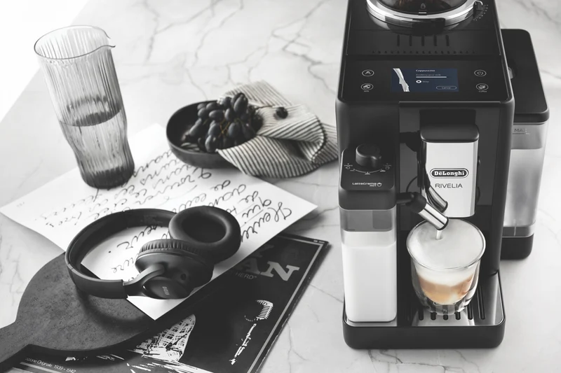 DeLonghi Rivelia Fully Automatic Coffee Machine Black