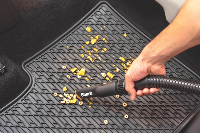 Shark MessMaster Portable Wet/Dry Vacuum