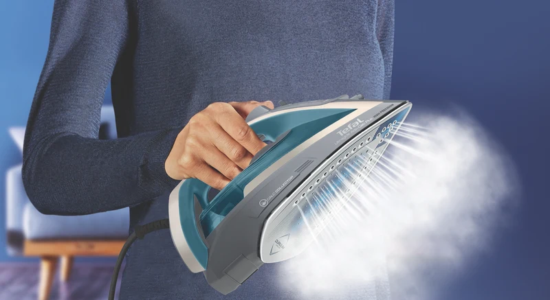 Tefal UltraGlide Plus Steam Iron