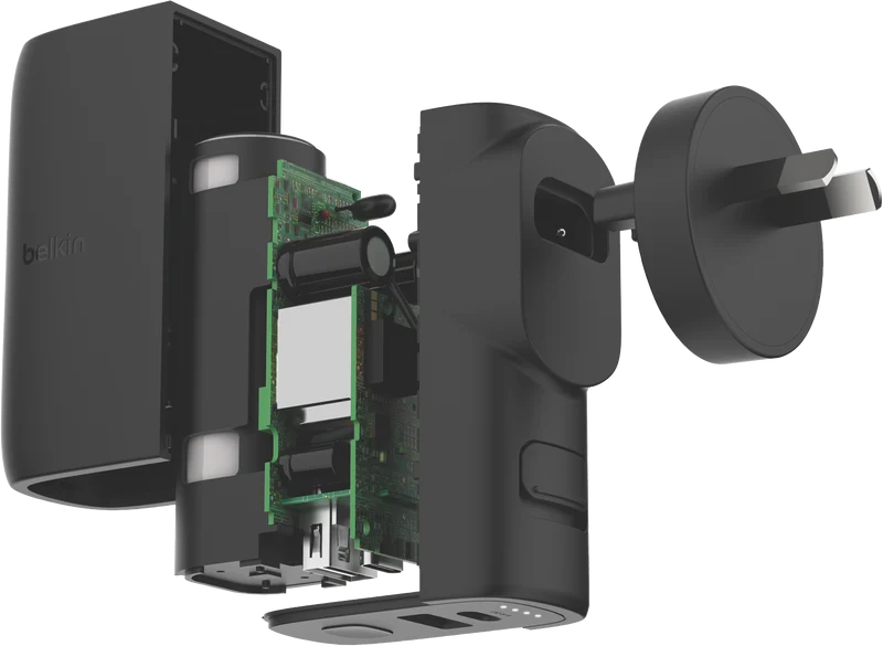 Belkin BoostCharge Hybrid Wall Charger 25W + Power Bank 5K + Travel Adapter Kit