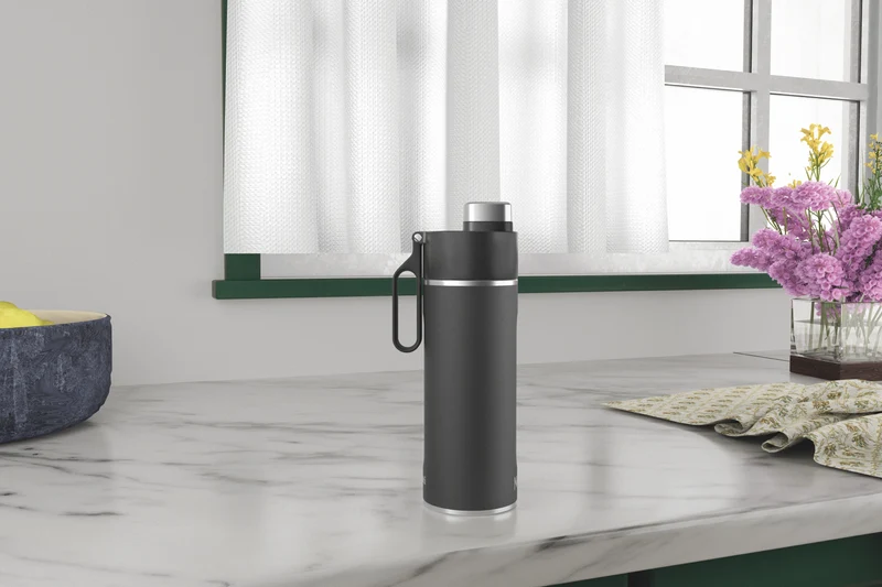 Ninja Thirsti 700ml Travel Bottle Onyx Black