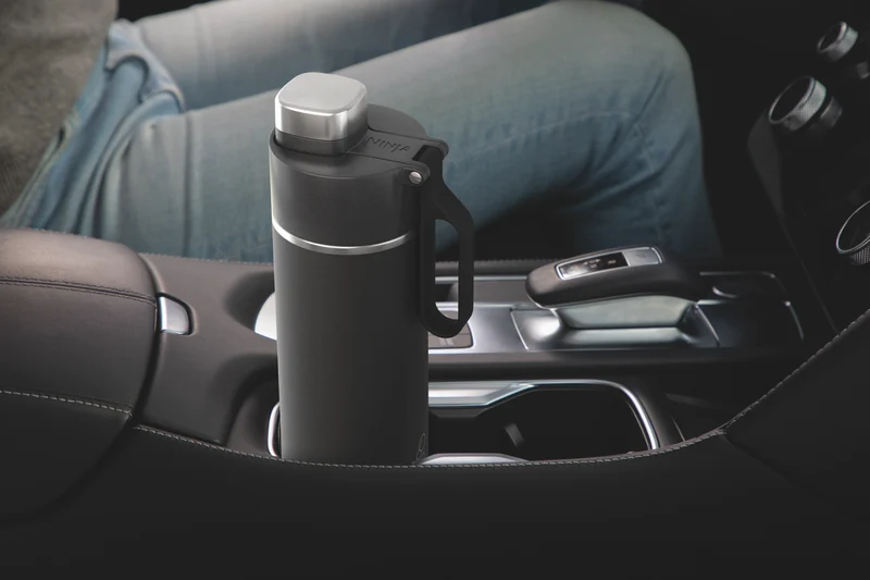 Ninja Thirsti 700ml Travel Bottle Onyx Black