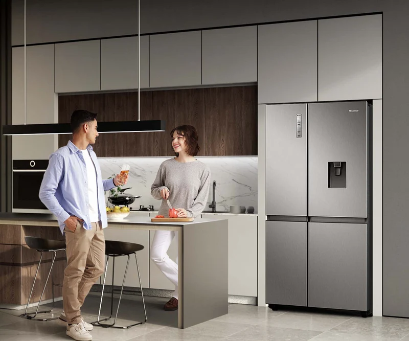 Hisense 649L Side By Side Refrigerator