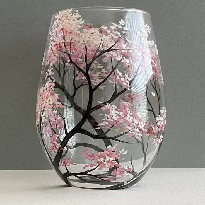 Handbemalte Weingläser mit Jahreszeiten-Baum | Künstlerisches Glasdesign | Elegantes Geschenk für Weinliebhaber