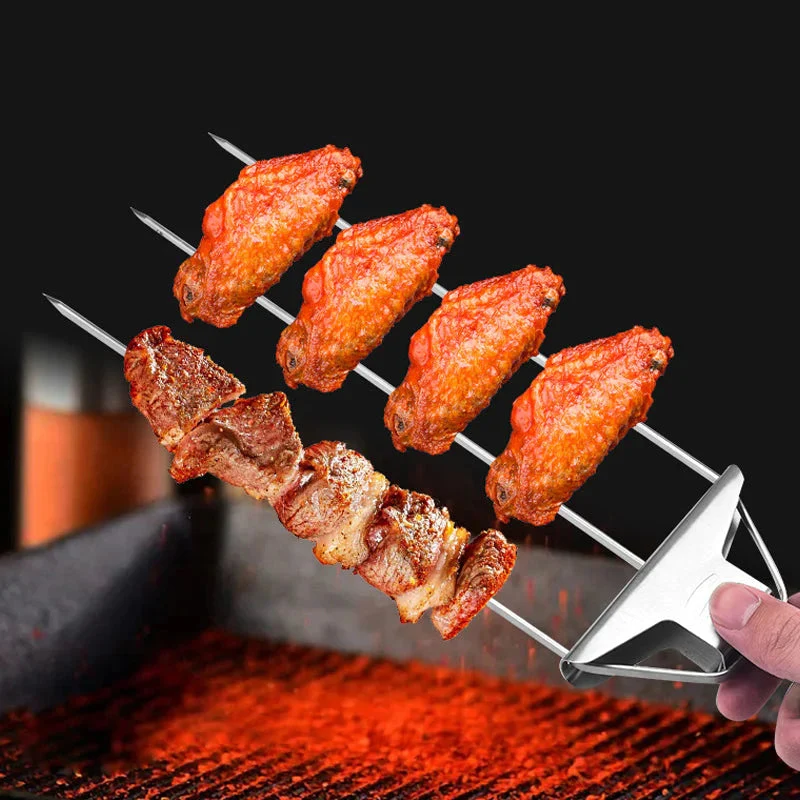 Edelstahl Grillspieße mit 9 Zinken – BlazeTrio für gleichmäßiges Garen von Fleisch, Fisch & Gemüse | Spülmaschinenfest | inkl. Oxford-Tasche