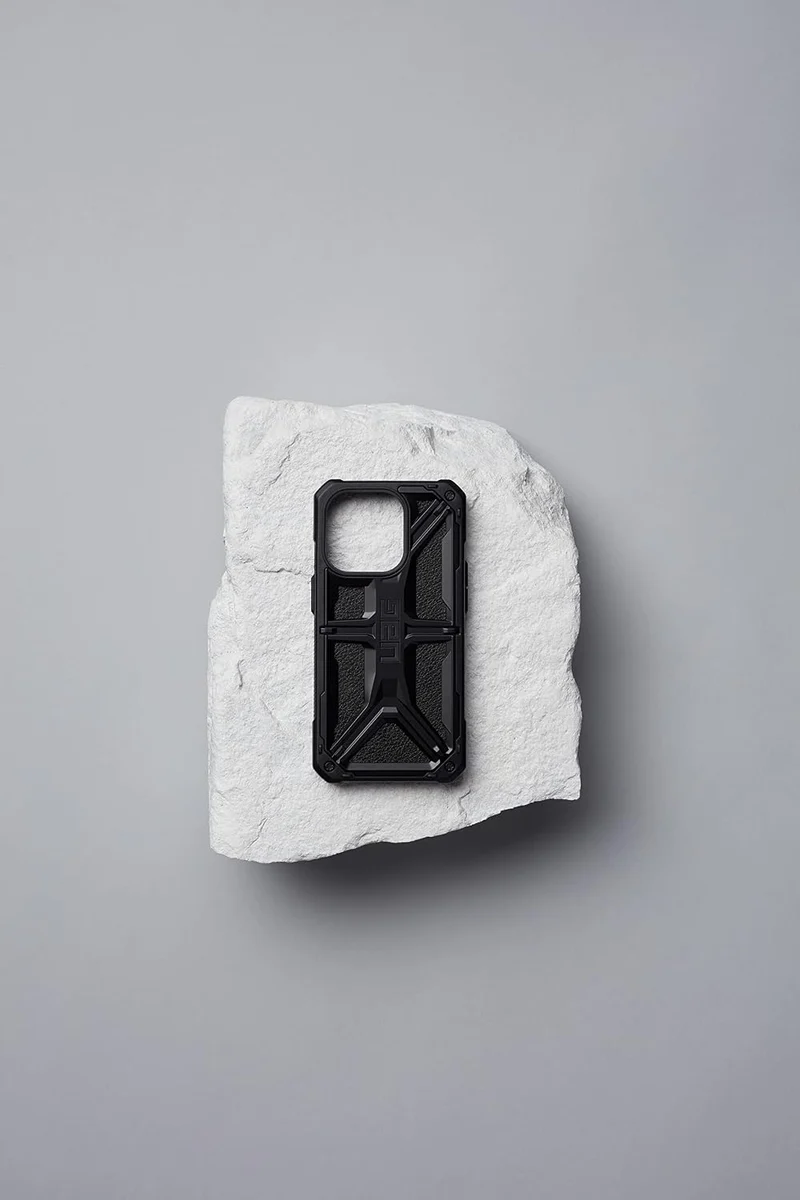 URBAN ARMOR GEAR UAG Monarch Schutzhülle kompatibel mit Apple iPhone 14 Pro [Wireless Charging kompa