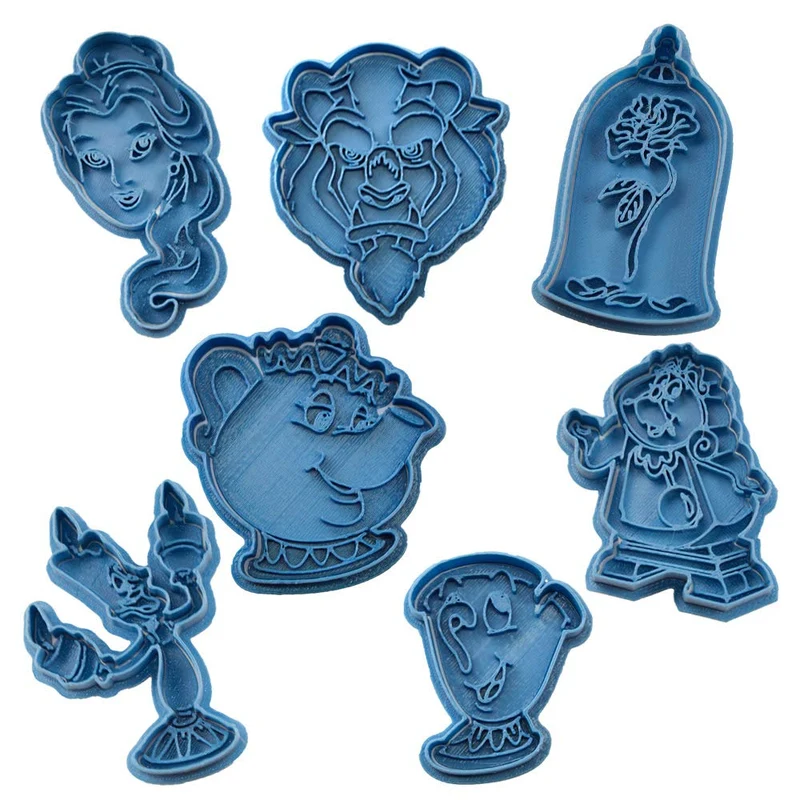 Cuticuter Bella Y Bestia Pack Ausstechform, Blau, 16 x 14 x 1.5 cm, 7 Stück