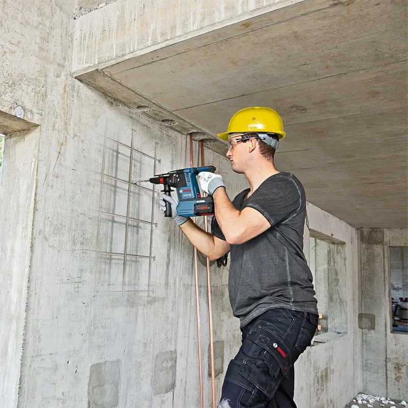 [(language_tag:fr_FR,value:"Bosch 061191000E DIY",$ims_state:(value:approved,changed_at_version:2995