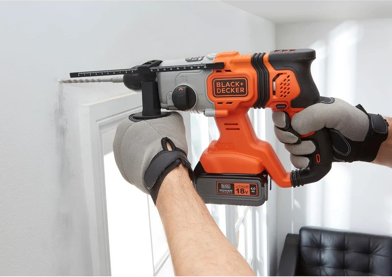 Black+Decker Li-Ion Akku (18V 4,0Ah, für alle 18V / F5 Gartengeräte und Elektrowerkzeuge, anwenderfr
