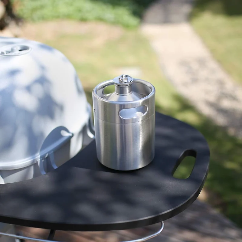TMCRAFT 2 Liter Mini Growler Keg, tragbares Edelstahl-Bierfass mit sechskantem Spiraldeckel für Haus