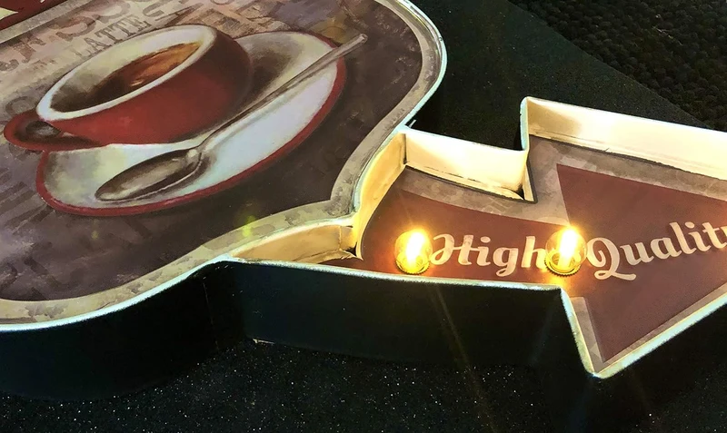 DiiliHiiri Leuchtschild Retro-Schild Wandschild im Vintage-Stil LED Schild für Cafe Pub Dekoschild Z
