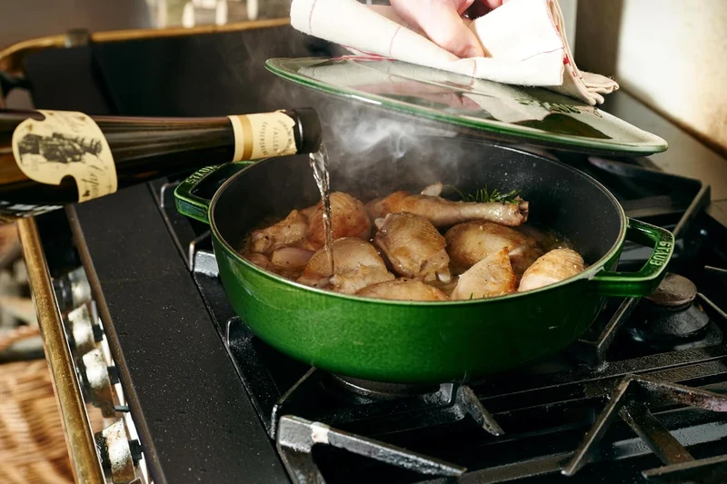 STAUB Gusseisen Bräter, Chistera Tropfenstruktur im Deckel, Rund 28 cm, 3,7 L, Basilikumgrün Basilik