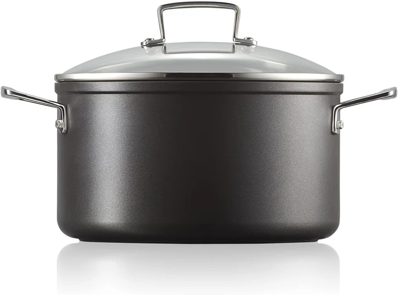 Le Creuset Aluminium-Antihaft Fleischtopf mit Glasdeckel, Ø 24 cm, Für alle Herdarten inkl. Induktio