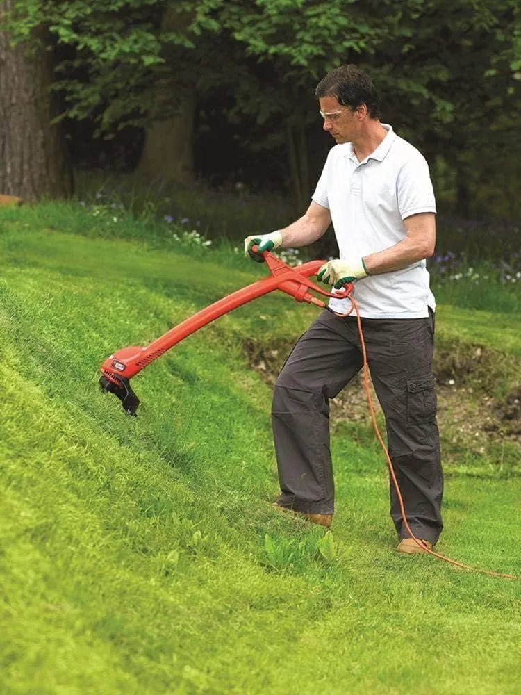 Black+Decker Elektro Rasentrimmer, Motorsense, (300W, 25 cm Schnittbreite, Zweihand-Ausführung, Fade