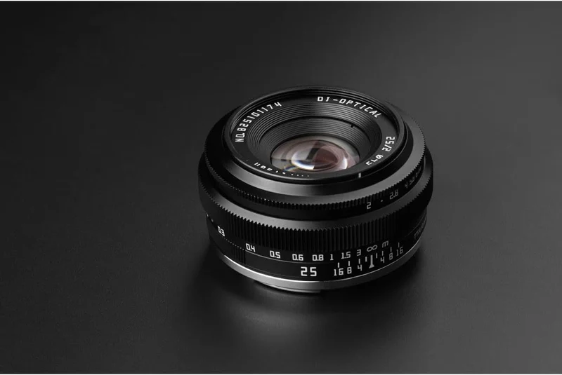 TTArtisan APS-C 25 mm F2 Metallgehäuse, kompatibel mit M43-Halterung, Schwarz Schwarz 25 mm F2, Schw
