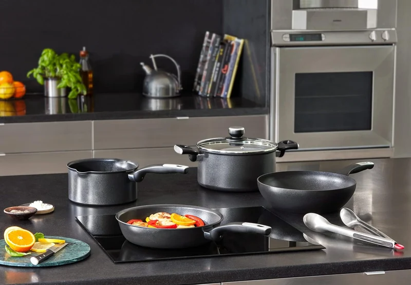 Tefal Unlimited Stielkasserolle 16 cm (1,5 l), Antihaftbeschichtung, kratzfest, leicht zu reinigende